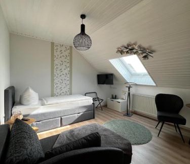 Zollgrun House | Landgasthof Kanz