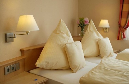 Neubulach Hotel | Landgasthof Löwen