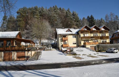 Etzelwang Hotel | Landgasthof Peterhof