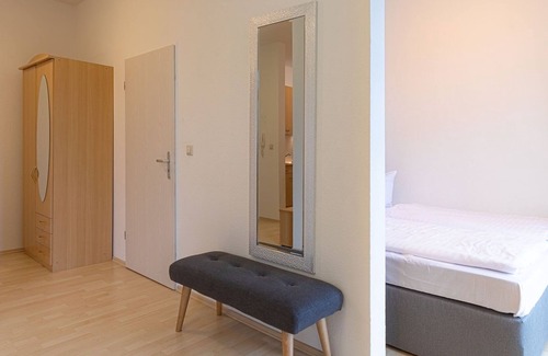 Muritz Apartment | Landgravine - Landgravine with balcony and park view