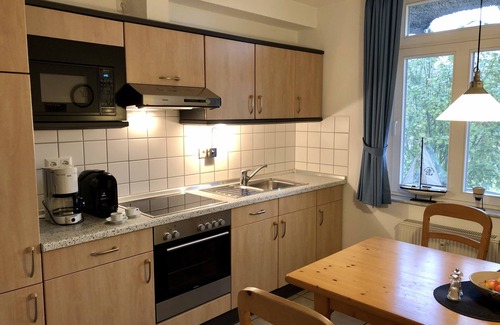 Stolpe auf Usedom Condo | Landhaus am Haff, apartment A7 - relaxation under the reed roof from the very beginning