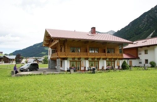 Mittelberg Apartment | Landhaus Edelweiß - Apartment type 5 incl. summer mountain railway ticket