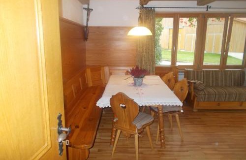 Bad Aibling Apartment | Landhaus Köckbrunn