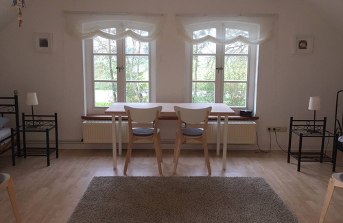 Jaderaltendeich House | Landhaus Wattmuschel/alte Schule, romantic property in a secluded location
