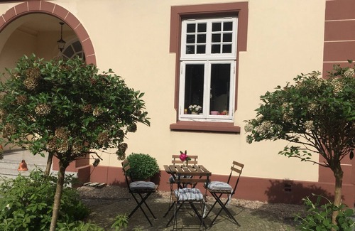 Jaderaltendeich Apartment | Landhaus Wattmuschel/fewo Samtmuschel, romantic property in a secluded location,