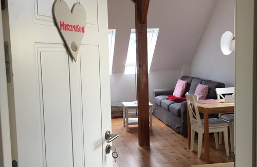 Jaderaltendeich Apartment | Landhaus Wattmuschel/fewo Herzmuschel, romantic property in a secluded location