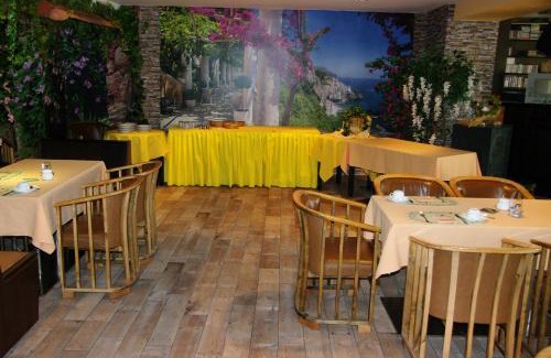 Burgstaedt Hotel | Landhotel Goldener Löwe mit Pension Am Taurastein