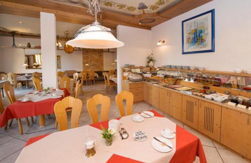 Hessheim Hotel | Landhotel Hopp Garni