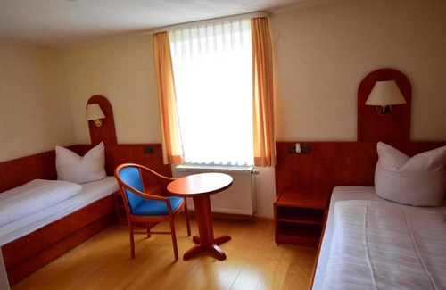 Grebenstein Hotel | Landhotel Restaurant Deutsche Eiche