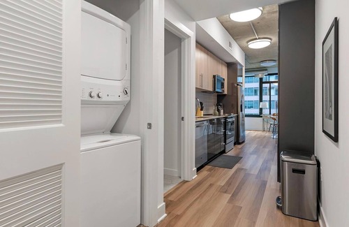 Baileys Crossroads Apartment | Landing | Amazing 1BD, Game Room, Gym