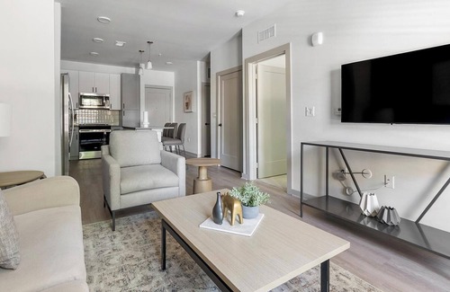 Springfield Apartment | Landing | Amazing 1BD, Courtyard, Pool