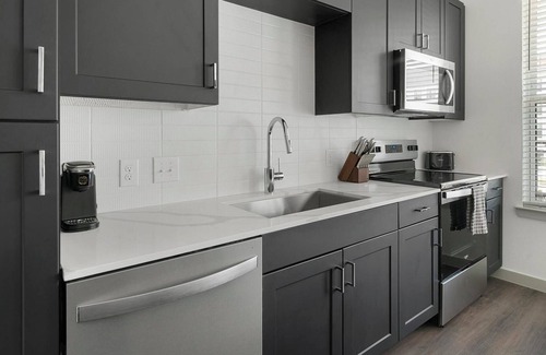 Northside Apartment | Landing | Amazing 1BD, Clubhouse, Gym