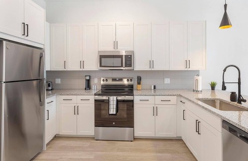 Denton Apartment | Landing | Amazing 1BD, Gym
