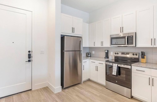 Denton Apartment | Landing | Amazing 1BD, Gym