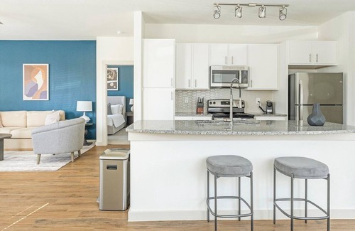 Waller Apartment | Landing Apartments Waller
