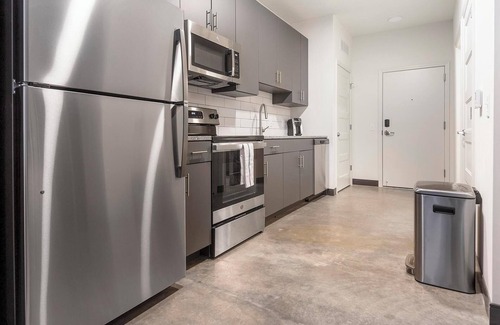 Downtown St. Louis Apartment | Landing at 11th & Spruce - Studio in Downtown
