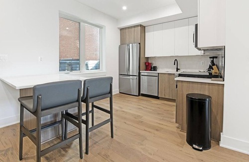 Southeast Apartment | Landing at 1335 Penn Ave - 1 Bedroom in Southeast Washington