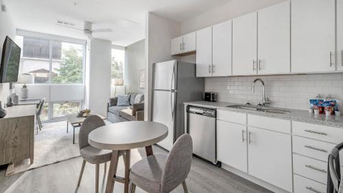 Five Points South Apartment | Landing at 20 Midtown - Birmingham