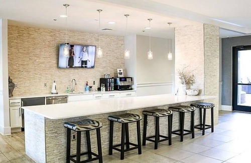 Chapel Hill Apartment | Landing at Apartments at Palladian Place - 2 Bedrooms in Downtown Durham