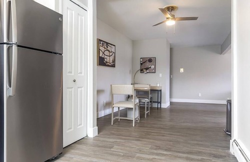 Ann Arbor Apartment | Landing at Arbor Haus - 1 Bedroom in Carpenter