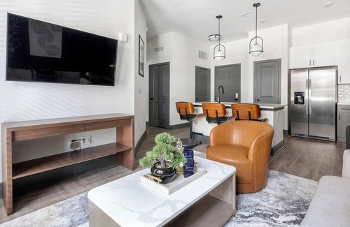 Southbank Apartment | Landing at Artea at Southbank - 1 Bedroom in Do.