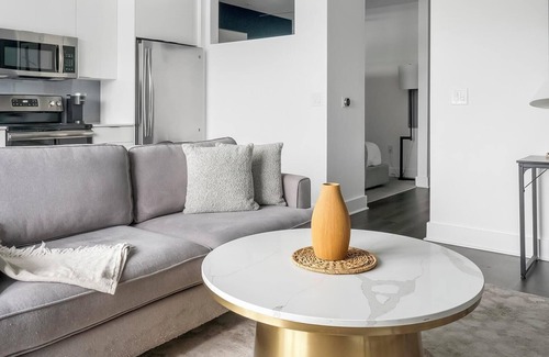 Buckhead Apartment | Landing at Arya Peachtree - Studio in Buckhead