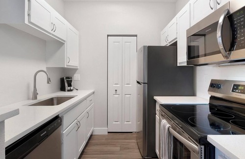 Greenbell Apartment | Landing at Boulders at Lookout Mountain - 2 Bed.