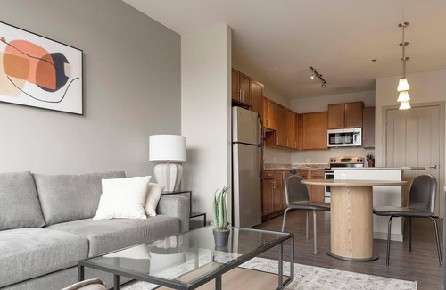 St. Louis Apartment | Landing at Cortona at Forest Park - 1 Bedroom i.