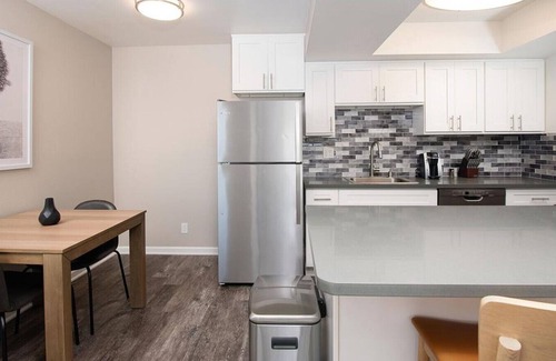 Chino Apartment | Landing at Enclave at Town Square - 1 Bedroom in Downtown Chino