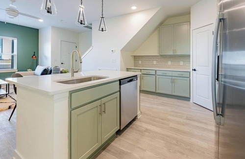 Wilmington Apartment | Landing at Encore at Westgate - 3 Bedrooms in W.