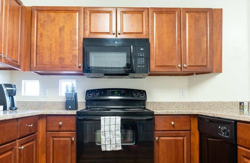 Tucson Apartment | Landing at Equestrian - 2 Bedrooms in Countryside