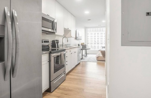 Greektown Historic District Apartment | Landing at eXchange - Studio in Downtown Detroit