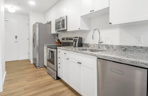 Greektown Historic District Apartment | Landing at eXchange - Studio in Downtown Detroit