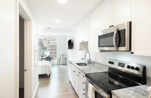 Greektown Historic District Apartment | Landing at eXchange - Studio in Downtown Detroit