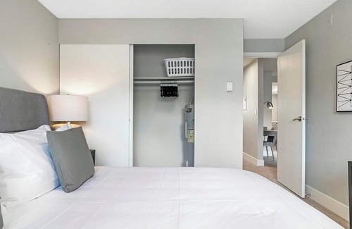 Renton Apartment | Landing at Grammercy - 2 Bedrooms in Downtown Renton