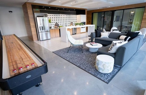 Tower Grove East Apartment | Landing at Grand Flats - 2 Bedrooms in Compton Heights