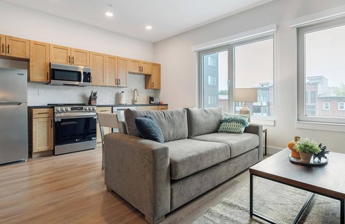 Kensington Apartment | Landing at Hagert and York - Studio in East Ken.