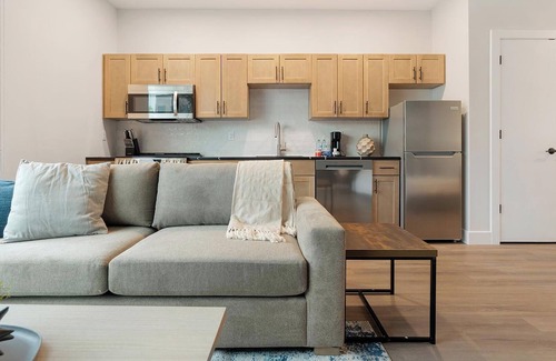 Kensington Apartment | Landing at Hagert and York - Studio in East Ken.