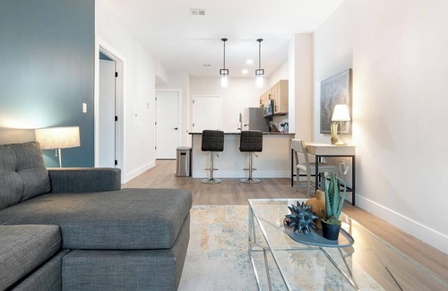 Kensington Apartment | Landing at Hagert and York - 1 Bedroom in East .