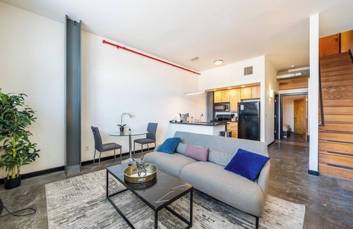 North Chesterfield Apartment | Landing at Hopper Lofts - 1 Bedroom in Manchester