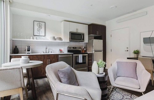 Mann Apartment | Landing at Madrone - 1 Bedroom in Central District
