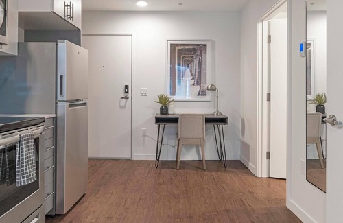 Mann Apartment | Landing at Madrone - 1 Bedroom in Central District