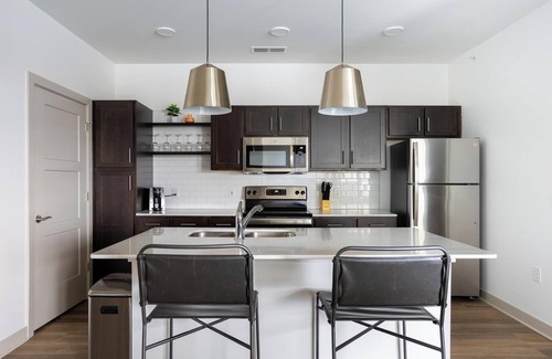 McCordsville Apartment | Landing at McCord Square - 2 Bedrooms in Mc Cor.
