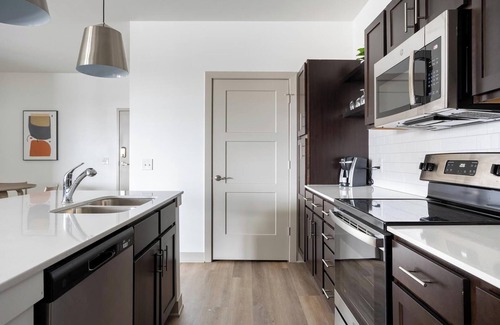 McCordsville Apartment | Landing at McCord Square - 2 Bedrooms in Mc Cor.