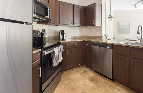 Chillum Apartment | Landing at Mode at Hyattsville - 1 Bedroom in H.