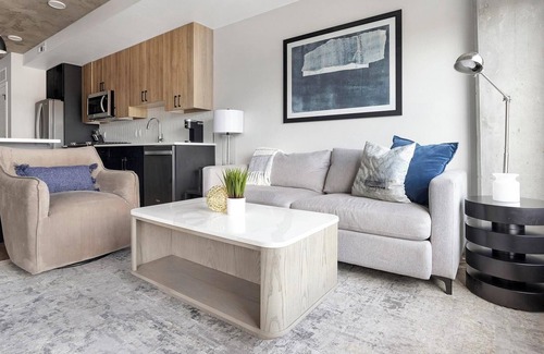 Englewood Apartment | Landing at Noble - 1 Bedroom in Englewood