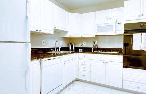 Friendship Village Apartment | Landing at North Park Apartments - 1 Bedroom in Friendship Heights Village