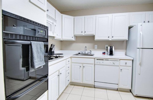 Friendship Village Apartment | Landing at North Park Apartments - 1 Bedroom in Friendship Heights Village
