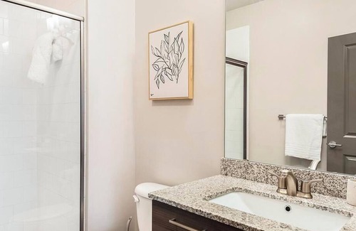 Plaza Midwood Apartment | Landing at One305 Central - Studio in Plaza Midwood