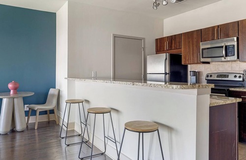 East Side Apartment | Landing at Pencil Factory Flats - 1 Bedroom in .